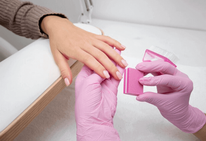 What is Builder Gel: Advantages and Disadvantages of Using It